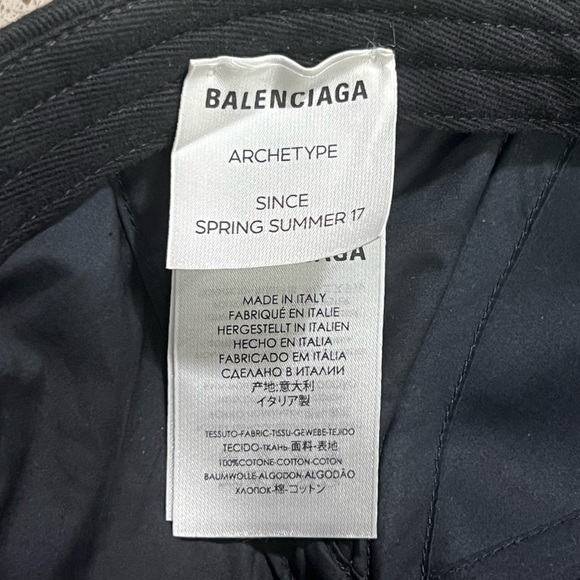 BALENCIAGA Political Cap - EUC - 💯 AUTHENTIC - Picture 8 of 8